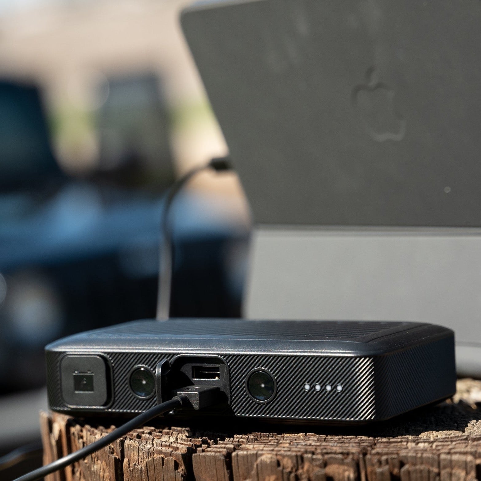 Mophie powerstation go rugged compact - Storming Gravity