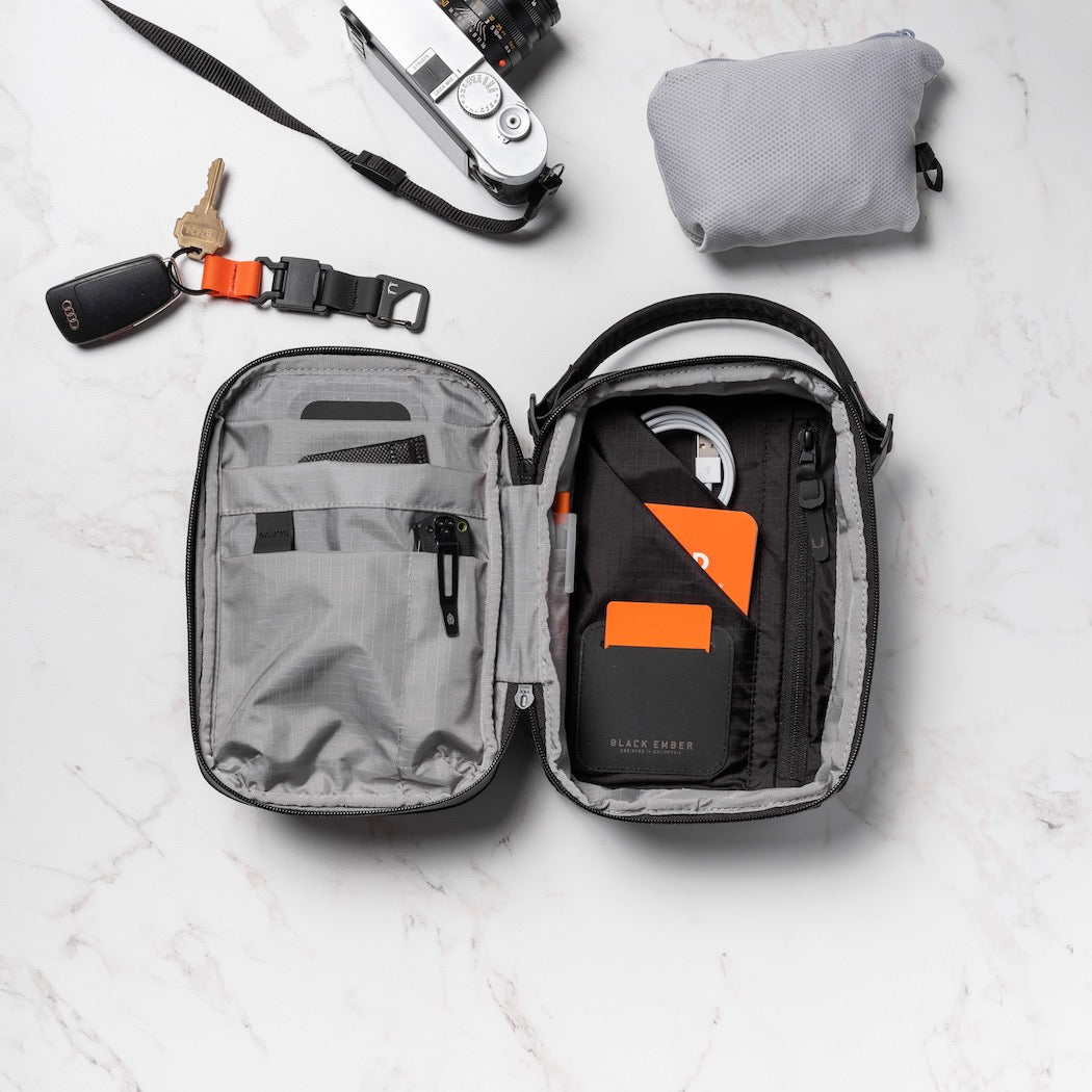 Kompak 5L Crossbody Bag - Black Ember - Storming Gravity