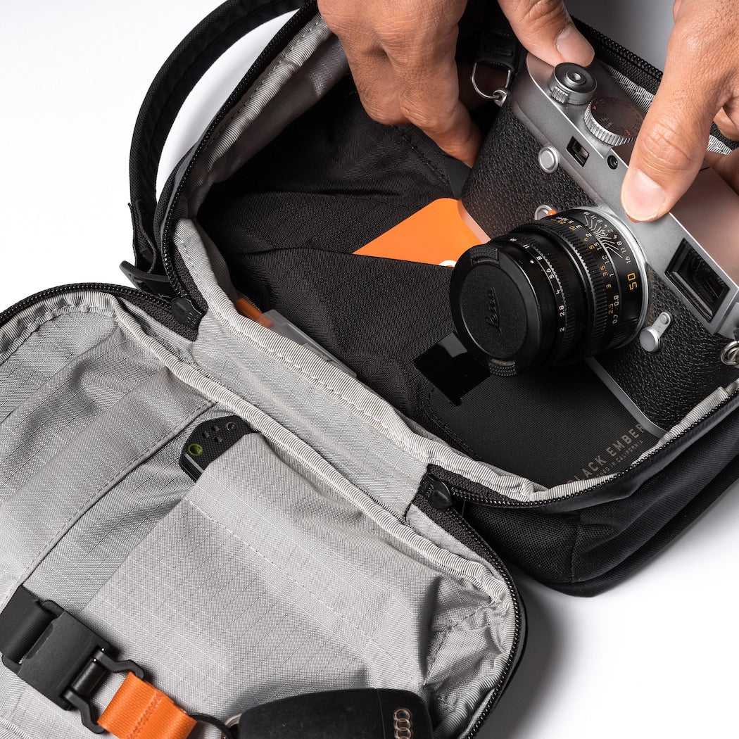 Kompak 5L Crossbody Bag - Black Ember - Storming Gravity
