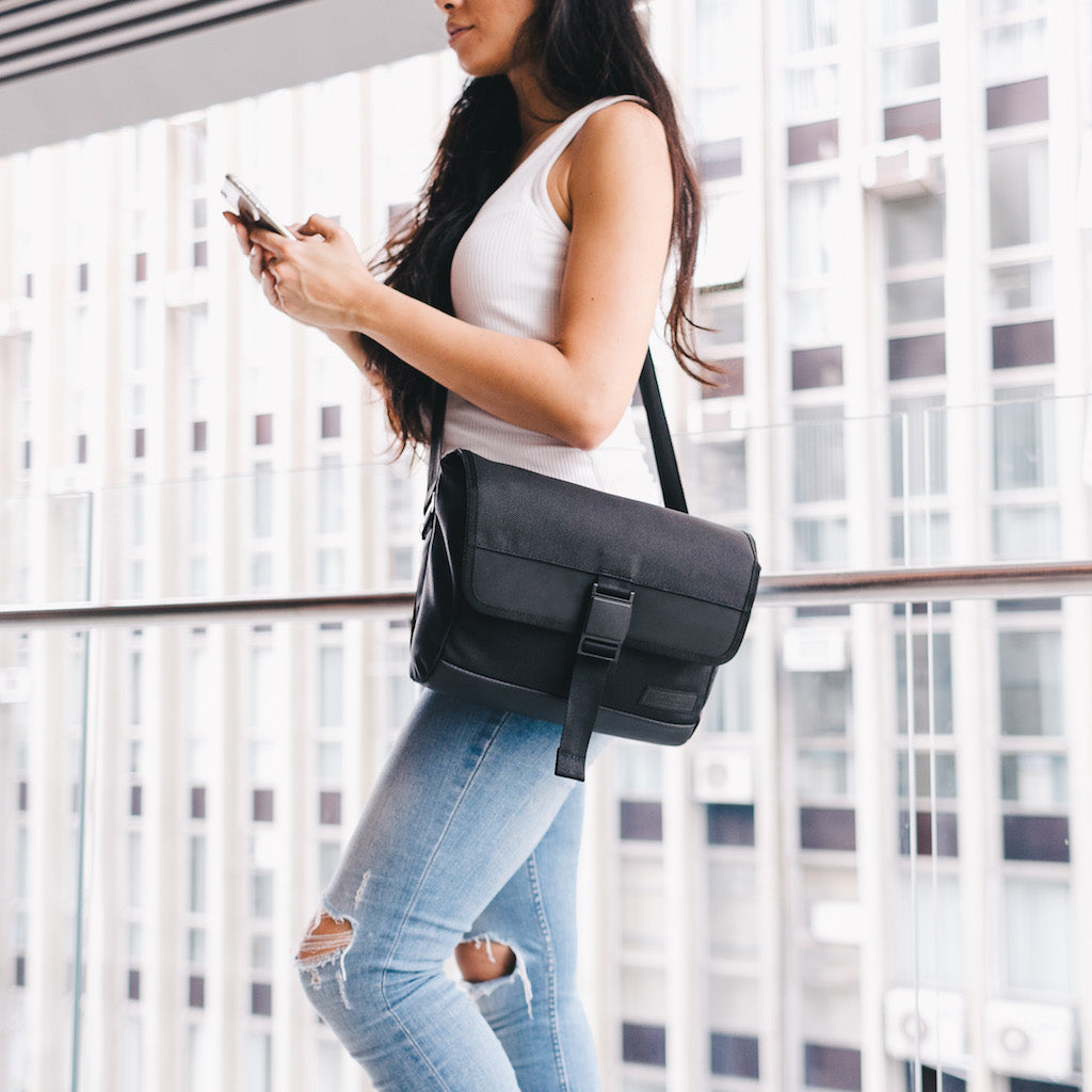 Modern Dayfarer Sling (8L) - Storming Gravity