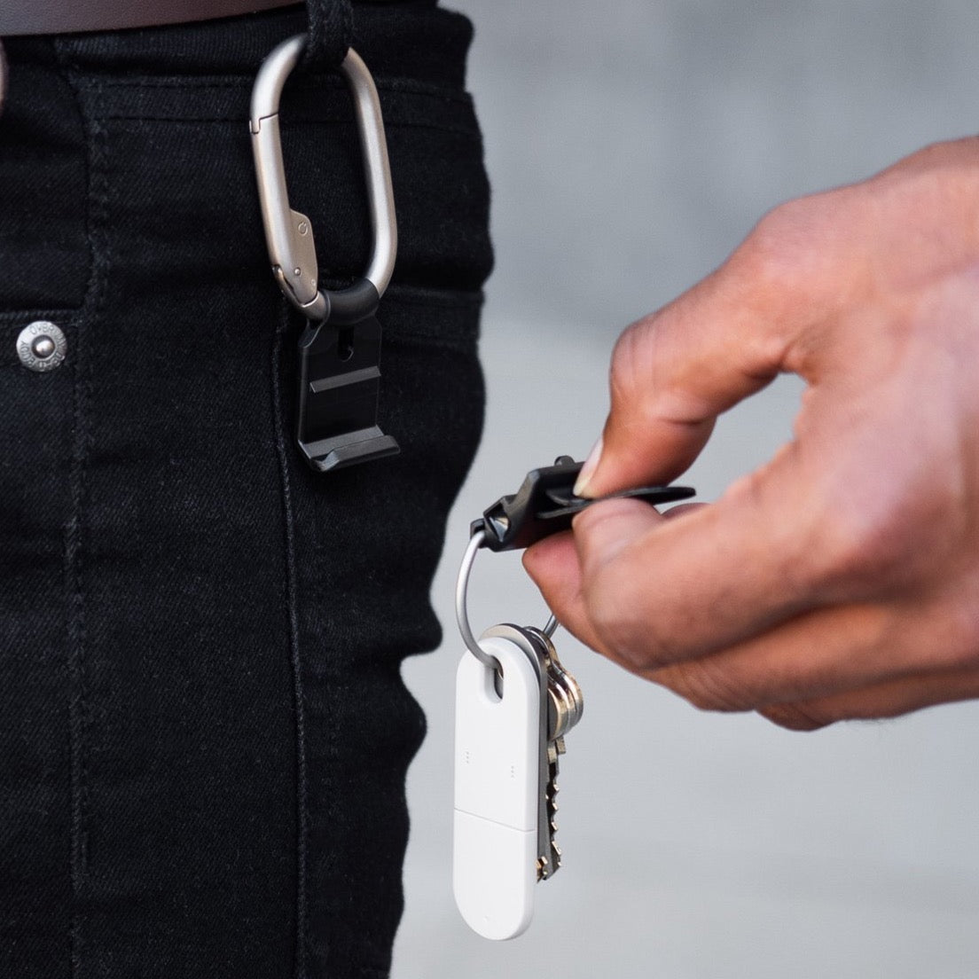 Orbitkey Clip V2 - Storming Gravity