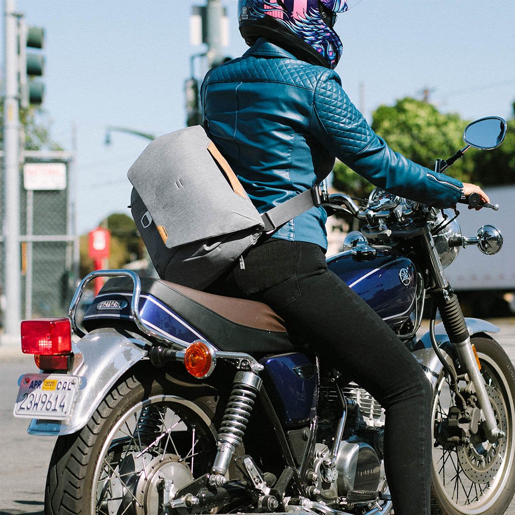 peak-design-everyday-messenger