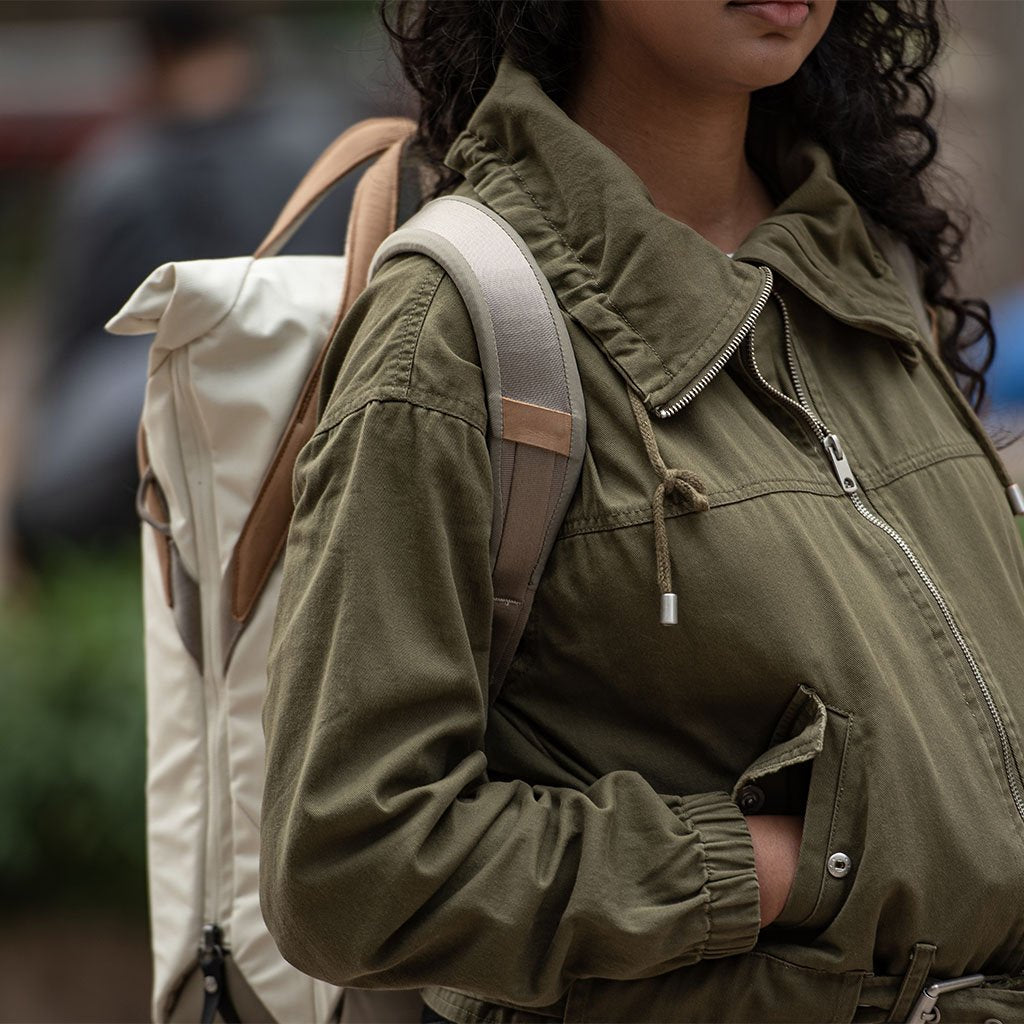 peak-design-everyday-totepack-bone