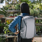peak-design-everyday-backpack-zip-ash