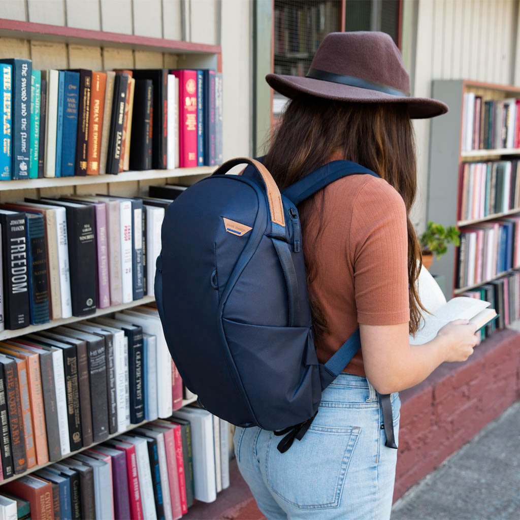peak-design-everyday-backpack-zip-midnight