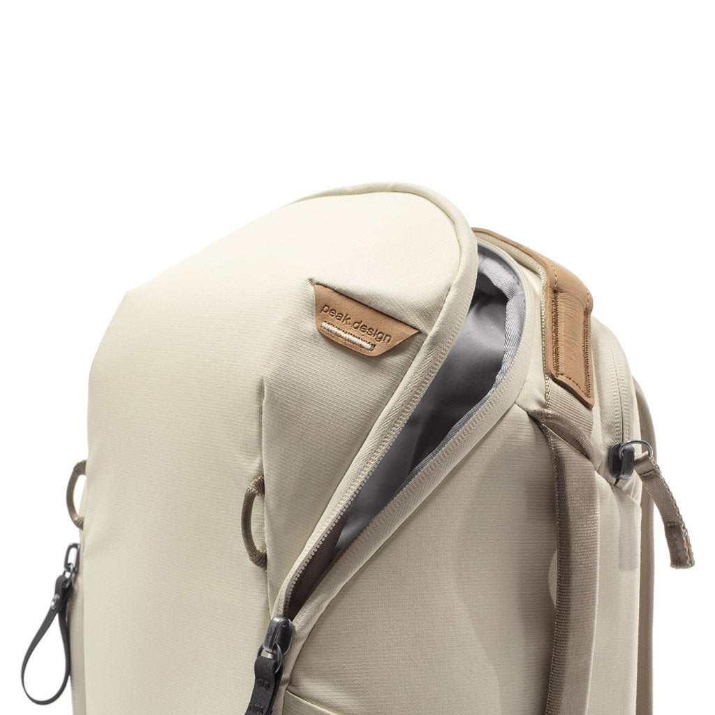 peak-design-everyday-backpack-zip-bone