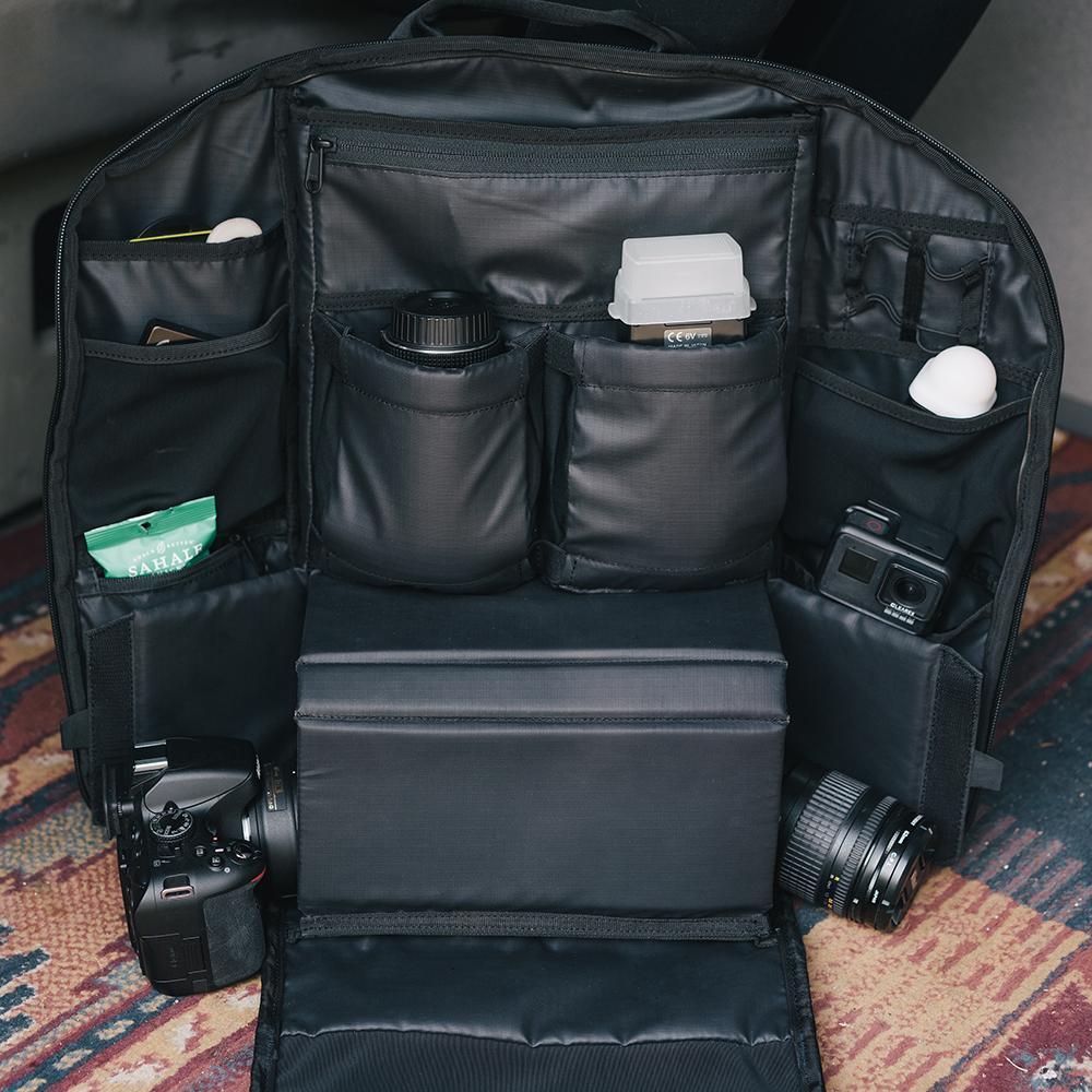 Wandrd Duo Daypack - 20L Dual Side Access Bag - Storming Gravity