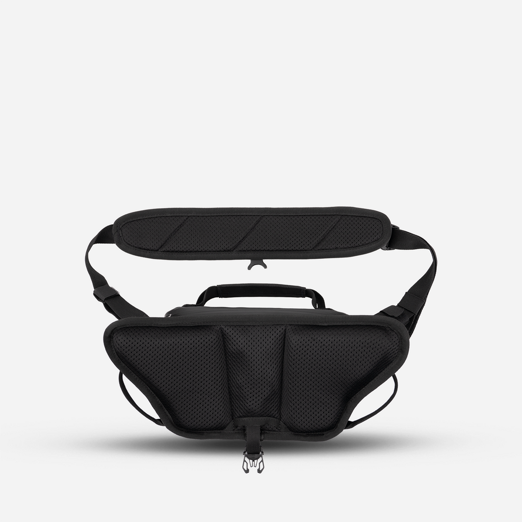 wandrd-rogue-sling-3l-black
