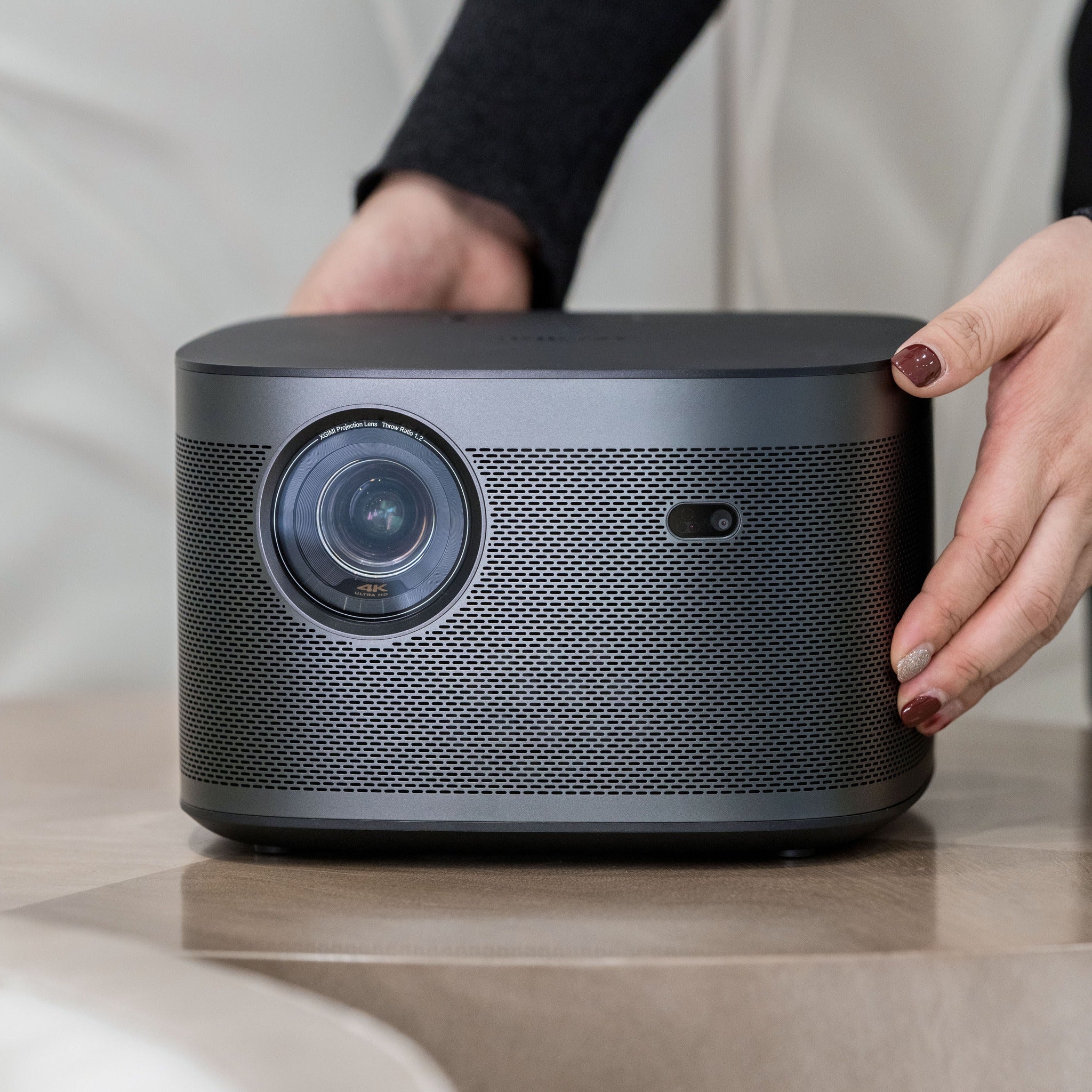 XGIMI Horizon Pro | 4K, 2200 ANSI Lumen 200" Home Projector - Storming Gravity